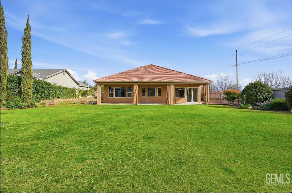 Bakersfield, California, 93306, United States, 3 Bedrooms Bedrooms, ,2 BathroomsBathrooms,Residential,For Sale,2005993