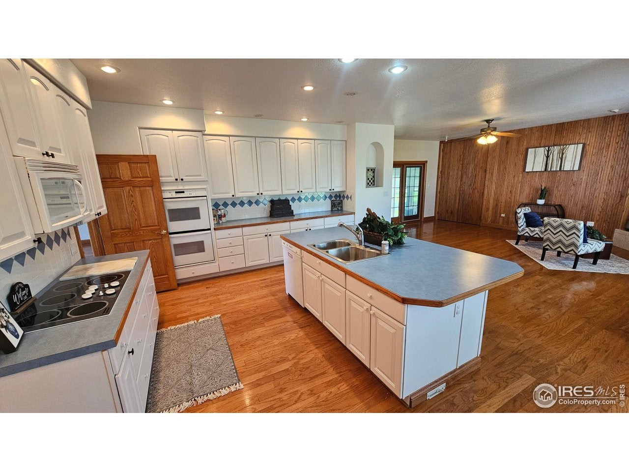 Fort Morgan, Colorado, 80701, United States, 5 Bedrooms Bedrooms, ,3 BathroomsBathrooms,Residential,For Sale,1983878