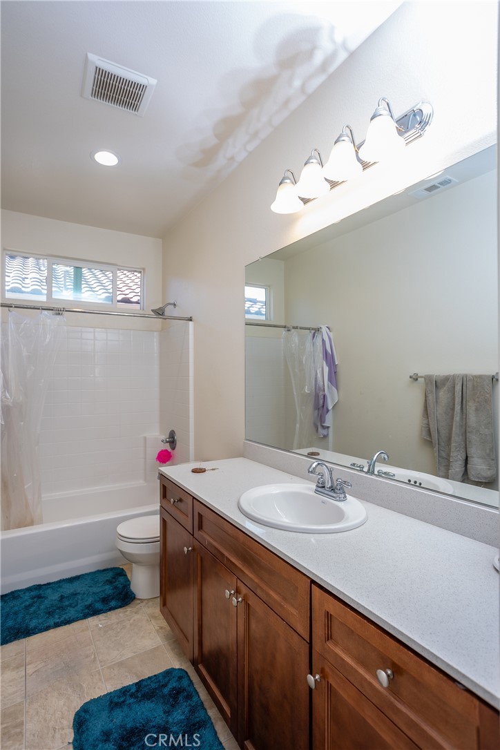 Rialto, California, 92376, United States, 3 Bedrooms Bedrooms, ,3 BathroomsBathrooms,Residential,For Sale,1998036