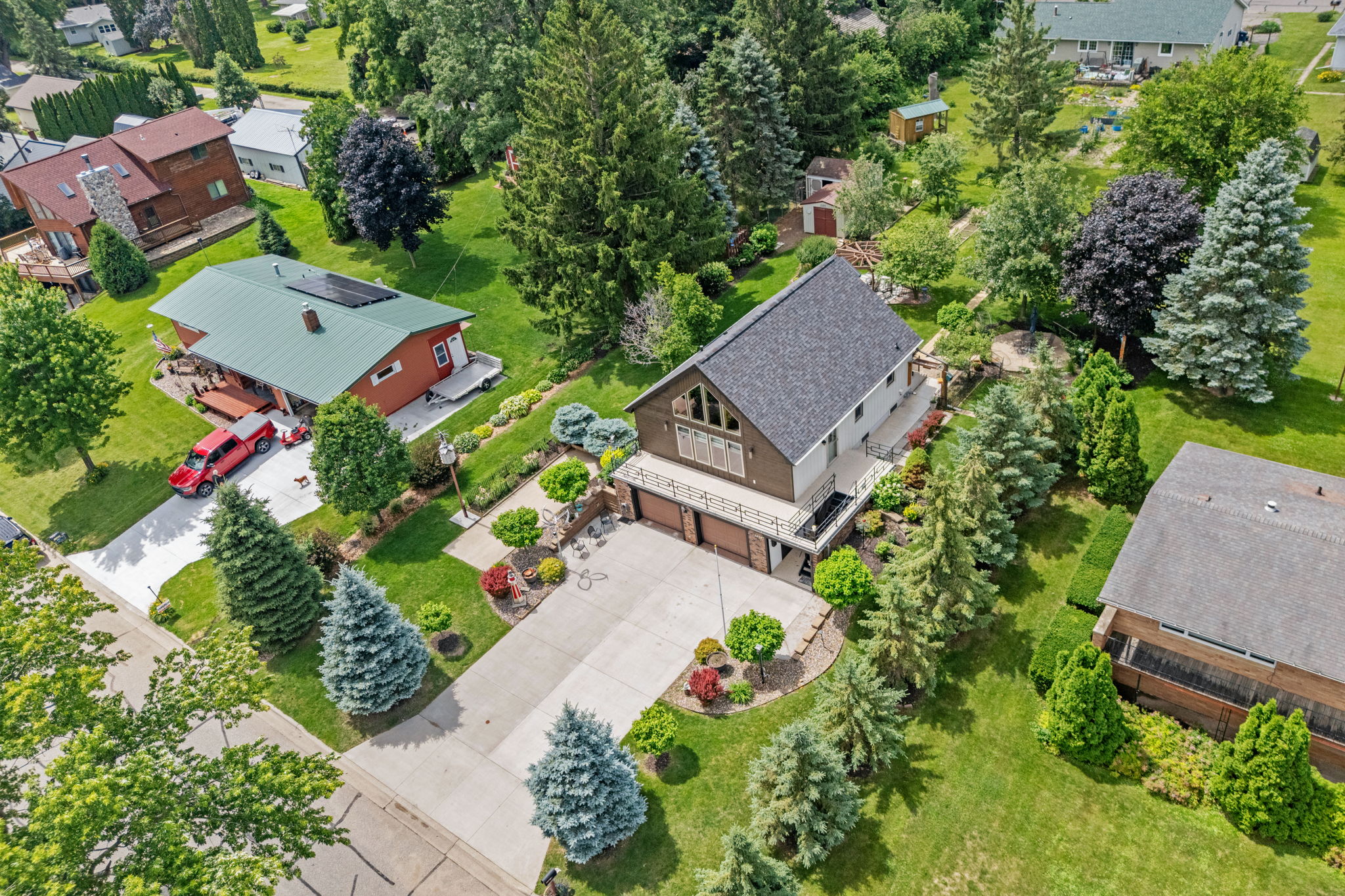  Scenic Chalet Retreat with Unforgettable Lake Pepin Views - 物件實景