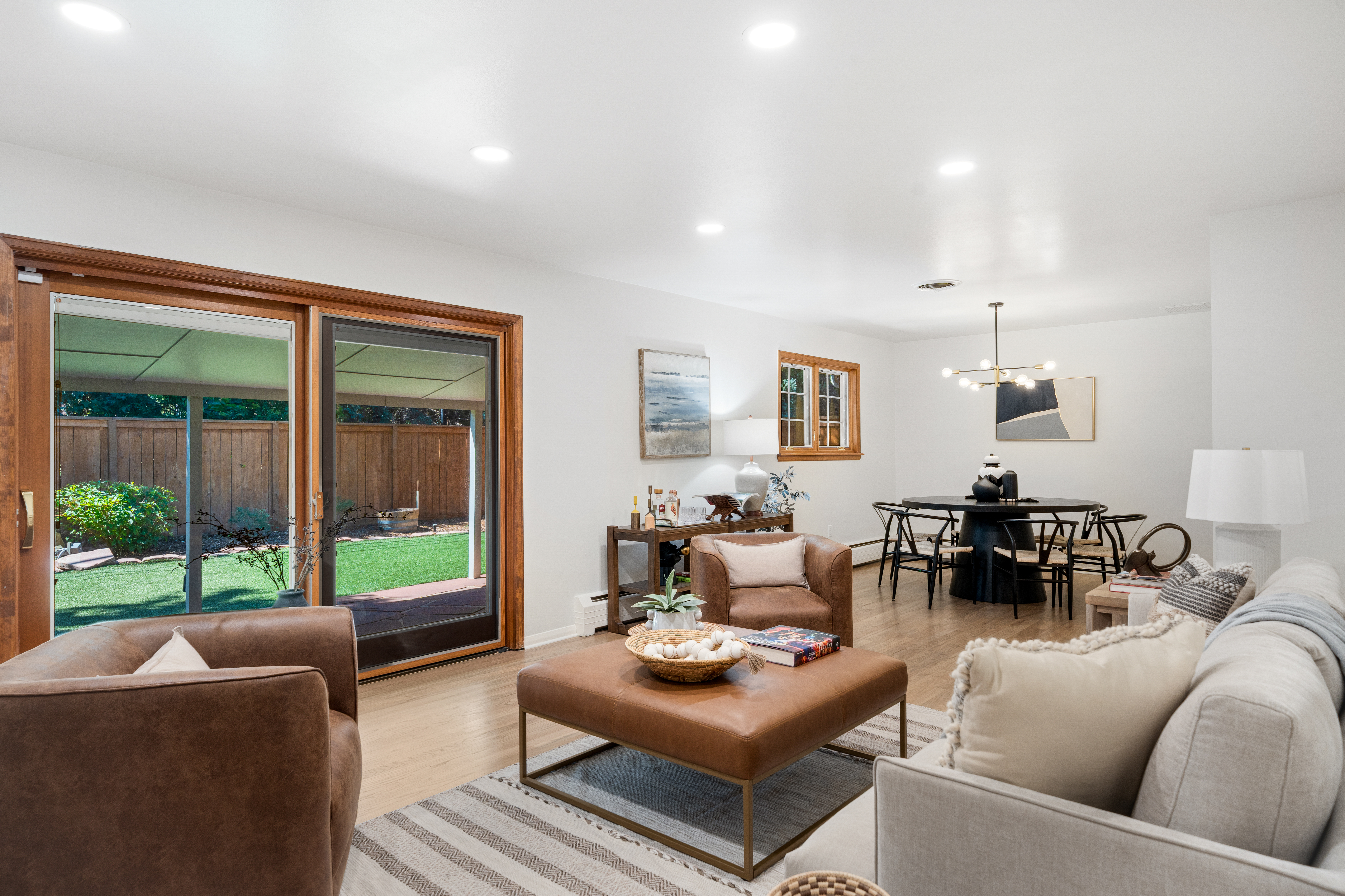  Spacious ranch-style home offers a functional floor plan - 物件實景