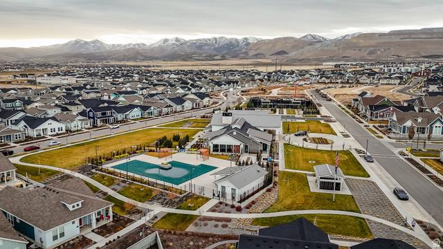 South Jordan, Utah, 84009, United States, 3 Bedrooms Bedrooms, ,3 BathroomsBathrooms,Residential,For Sale,2005216