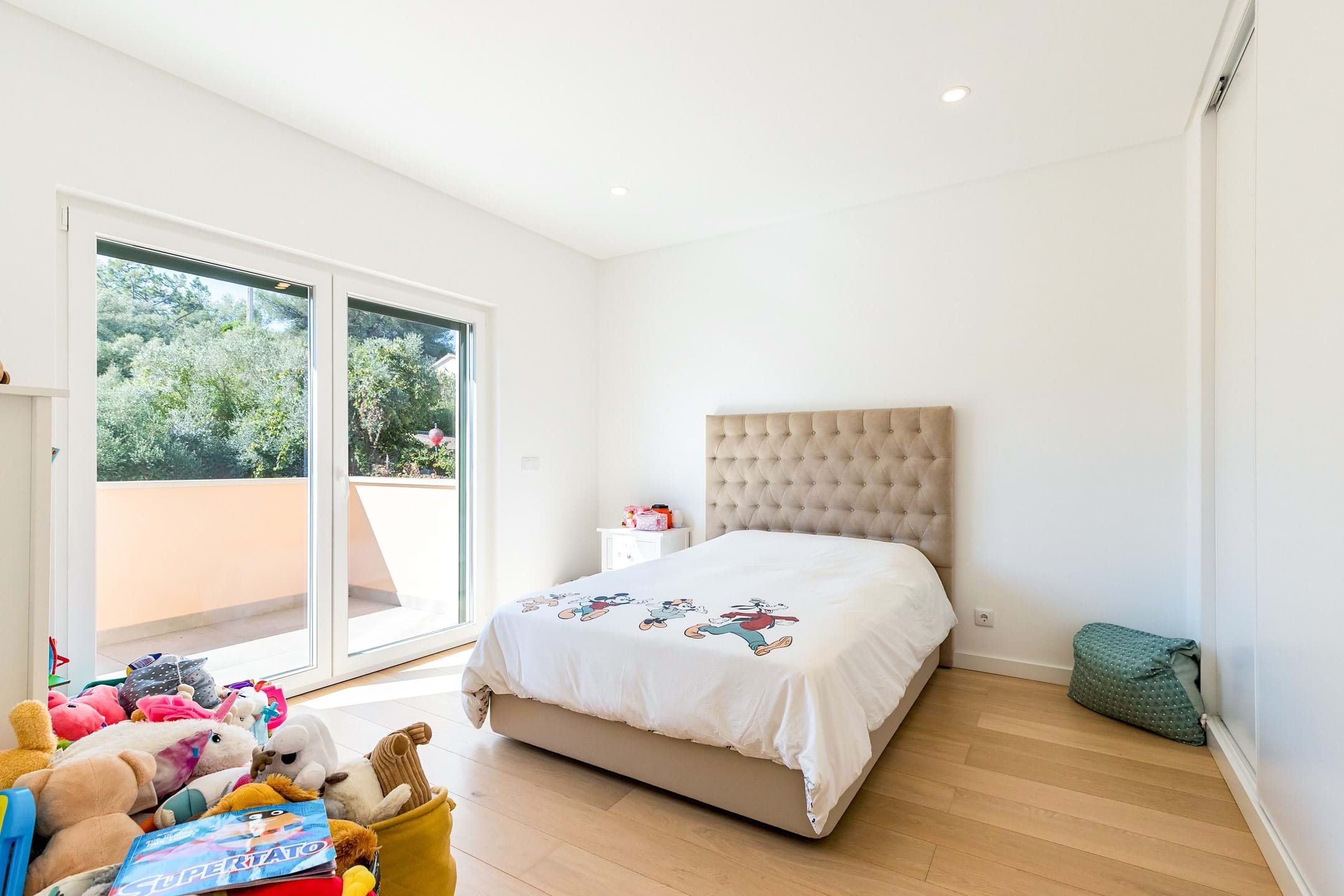 Sintra, Lisbon, 2710-655, PT, 4 Bedrooms Bedrooms, ,3 BathroomsBathrooms,Residential,For Sale,1991918