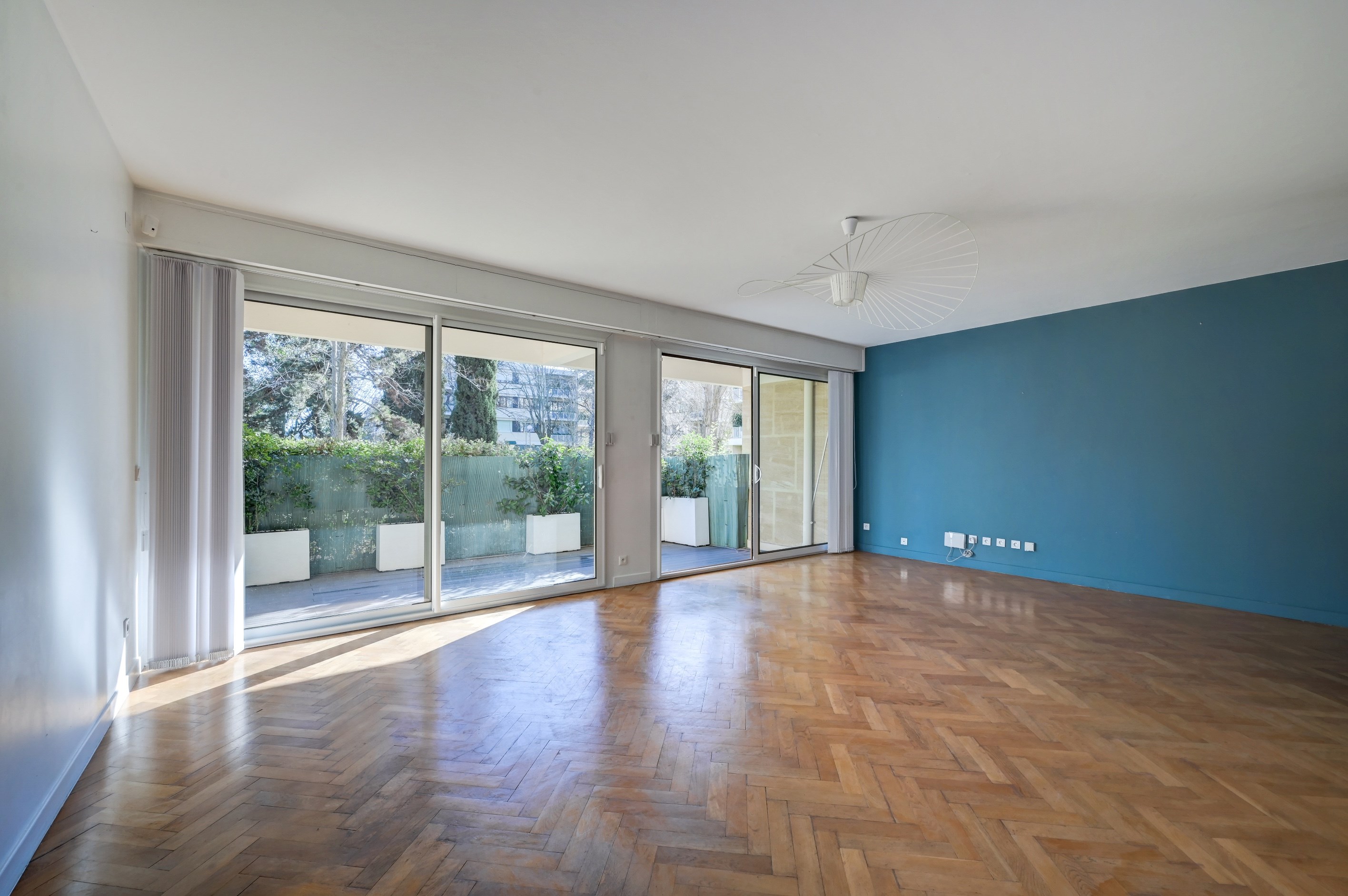  For Sale – 3-Bedroom Apartment in the City Center - 物件實景