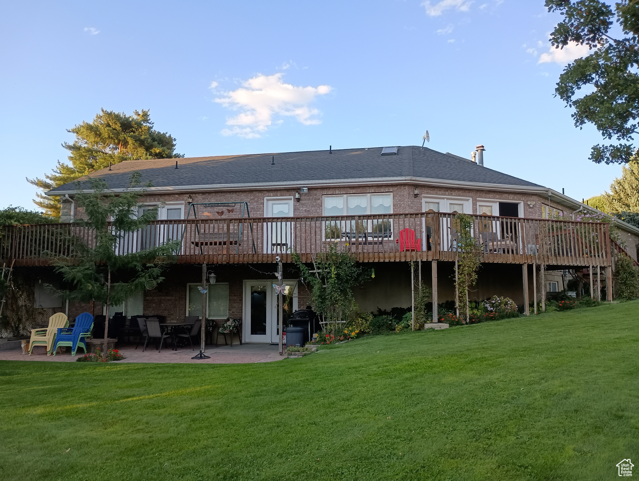 Payson, Utah, 84651, United States, 4 Bedrooms Bedrooms, ,5 BathroomsBathrooms,Residential,For Sale,1977983