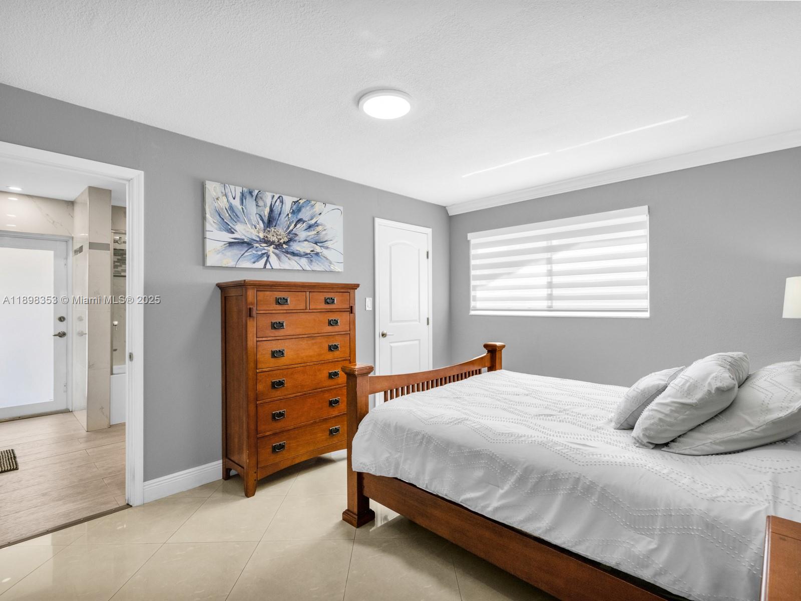 Miami, Florida, 33175, United States, 4 Bedrooms Bedrooms, ,2 BathroomsBathrooms,Residential,For Sale,1979447