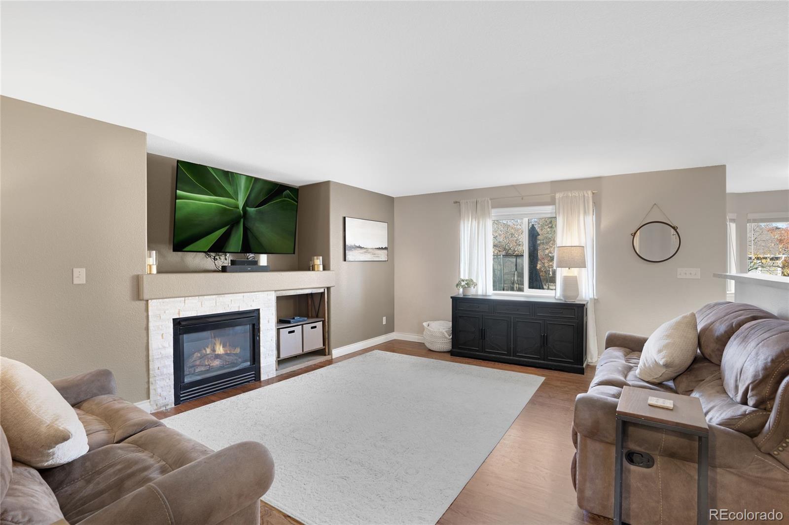 Thornton, Colorado, 80602, United States, 4 Bedrooms Bedrooms, ,3 BathroomsBathrooms,Residential,For Sale,1972750