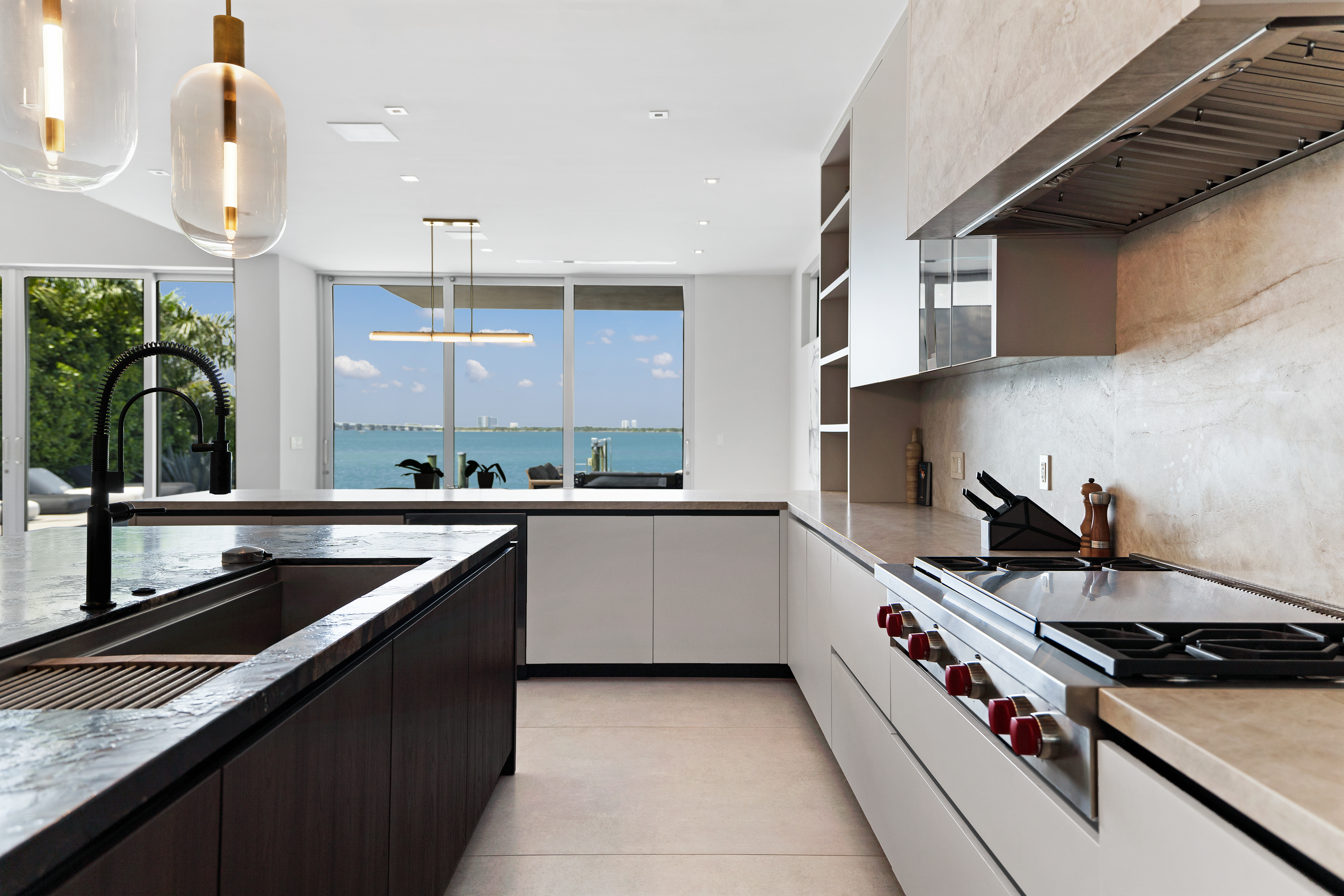  1379 N Venetian Way, Miami, FL, 33139 - 物件實景