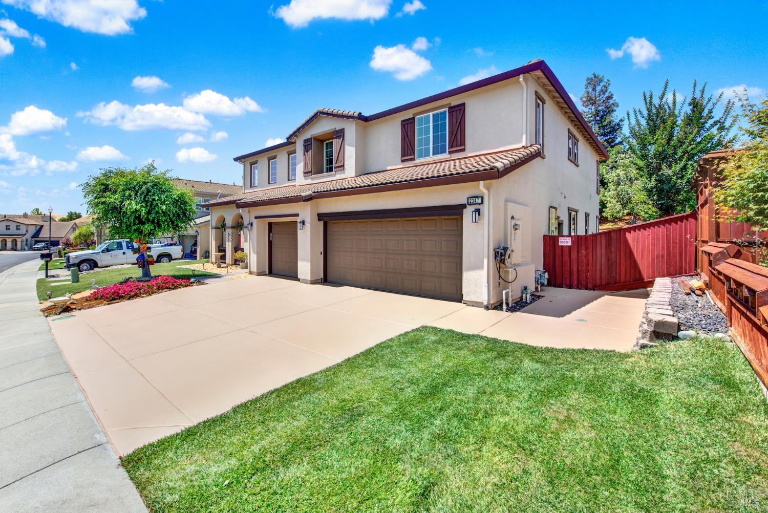 Fairfield, California, 94534, United States, 5 Bedrooms Bedrooms, ,4 BathroomsBathrooms,Residential,For Sale,1892919