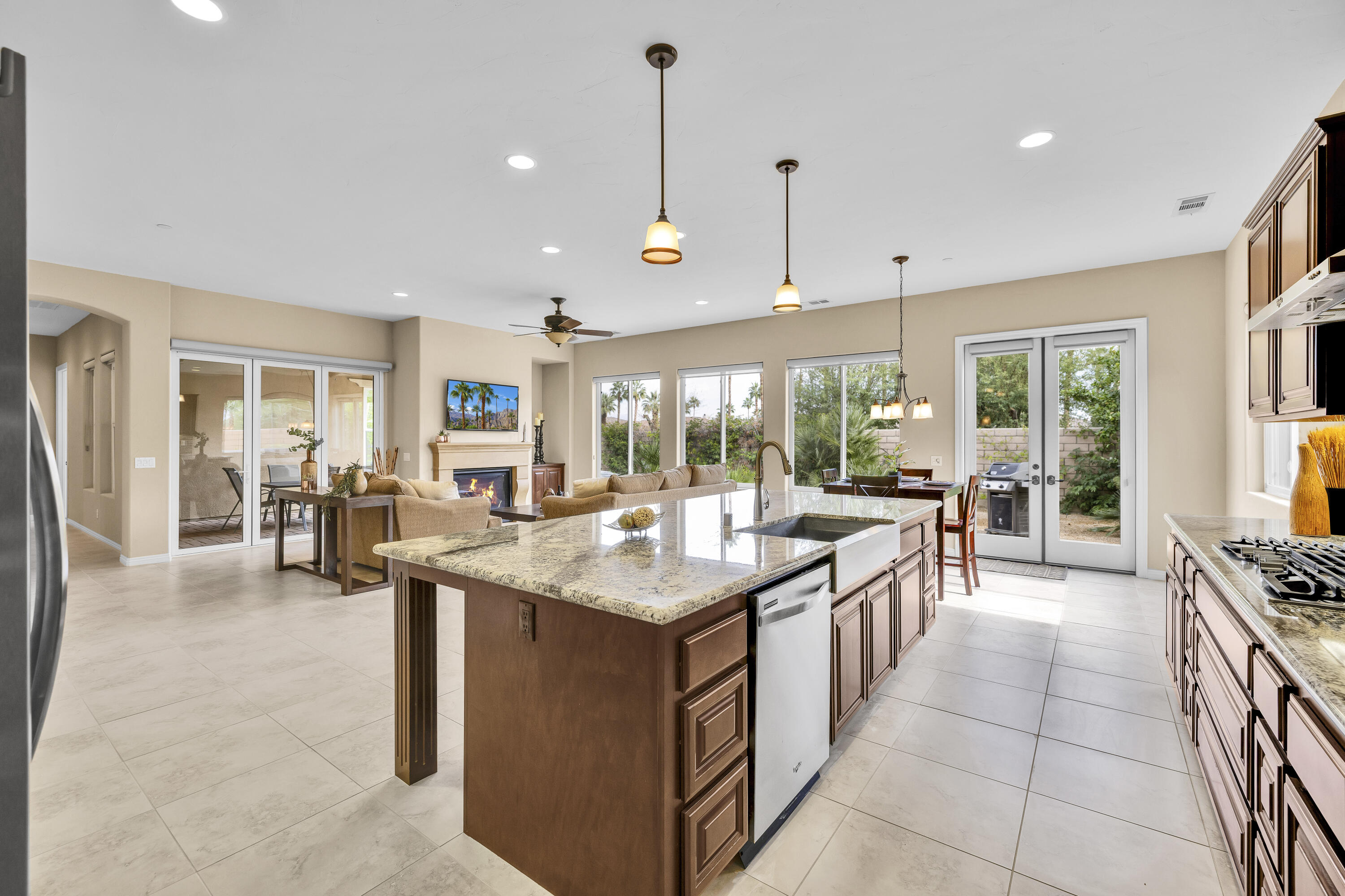 La Quinta, California, 92253, United States, 3 Bedrooms Bedrooms, ,4 BathroomsBathrooms,Residential,For Sale,1991263