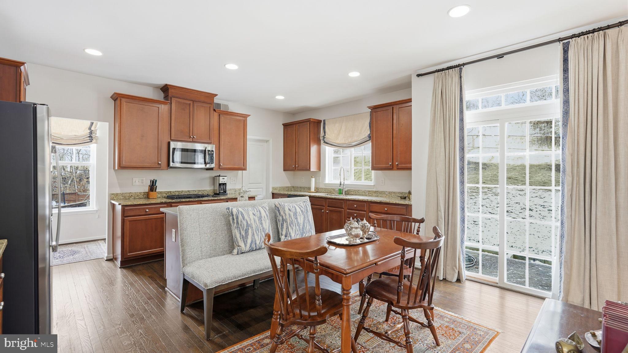 Woodbridge, Virginia, 22192, United States, 4 Bedrooms Bedrooms, ,4 BathroomsBathrooms,Residential,For Sale,2005725