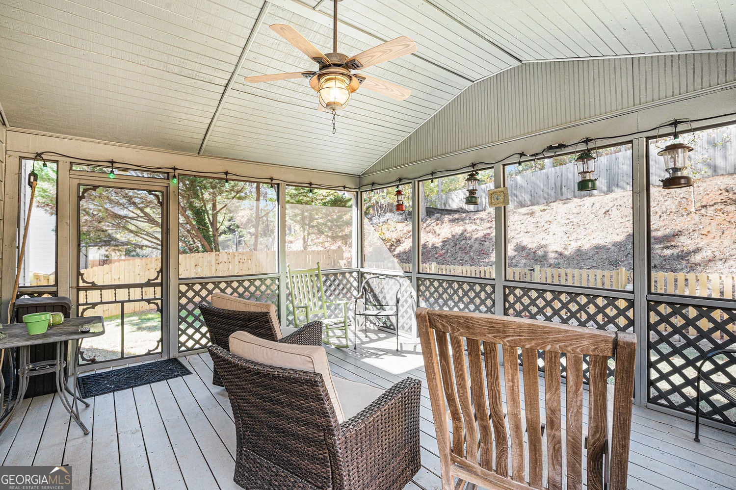 Johns Creek, Georgia, 30022, United States, 5 Bedrooms Bedrooms, ,4 BathroomsBathrooms,Residential,For Sale,1985826