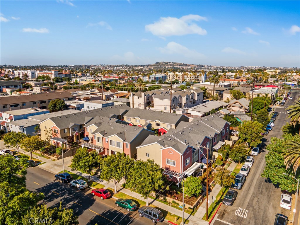 Long Beach, California, 90813, United States, 2 Bedrooms Bedrooms, ,2 BathroomsBathrooms,Residential,For Sale,1905723