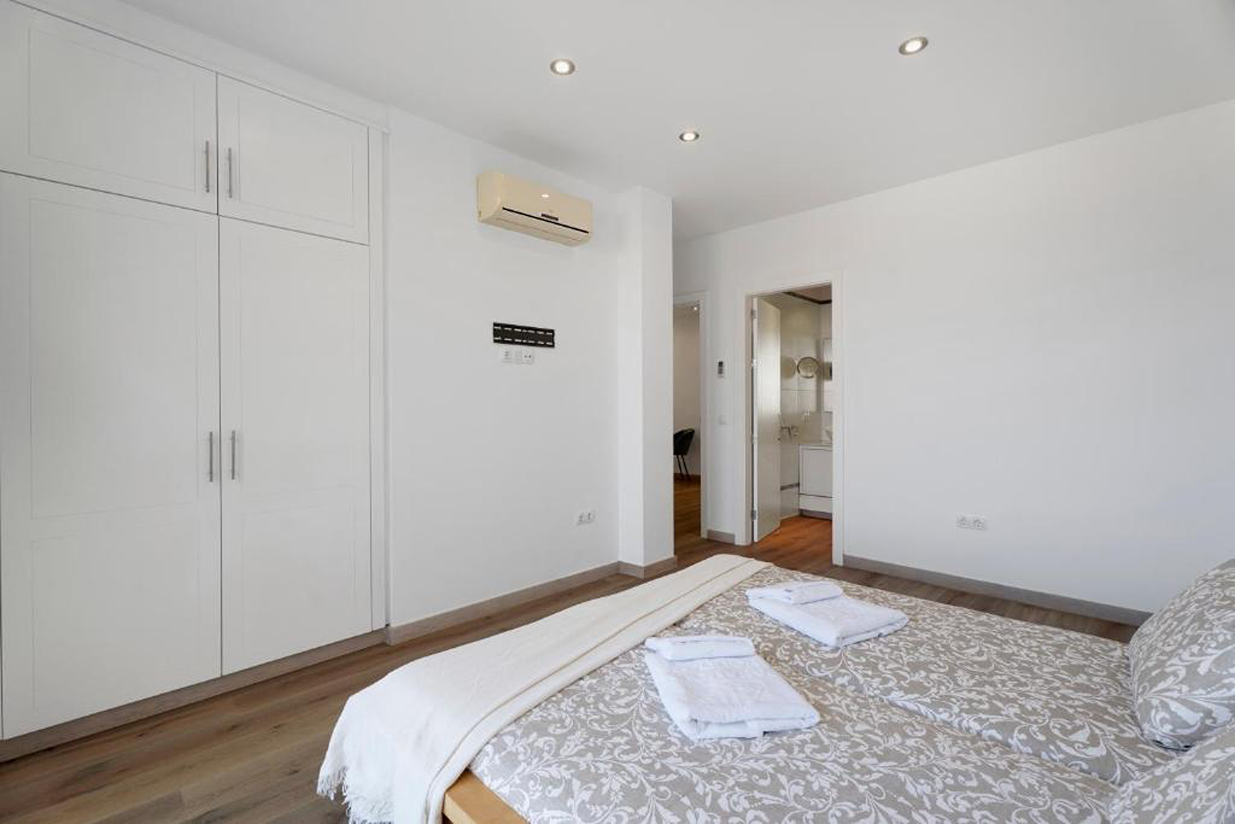  Contemporary Villa for Sale in Puerto de Santiago, Tenerife - 物件實景