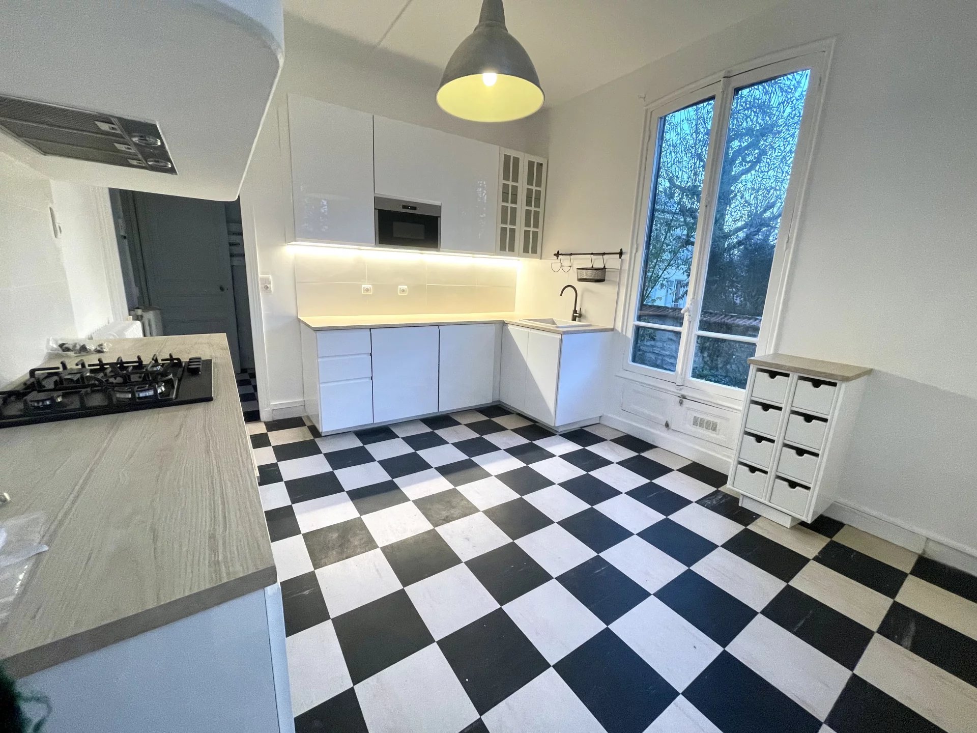 Le Vésinet, Île-de-France, 78110, FR, 5 Bedrooms Bedrooms, ,5 BathroomsBathrooms,Residential,For Sale,1994583