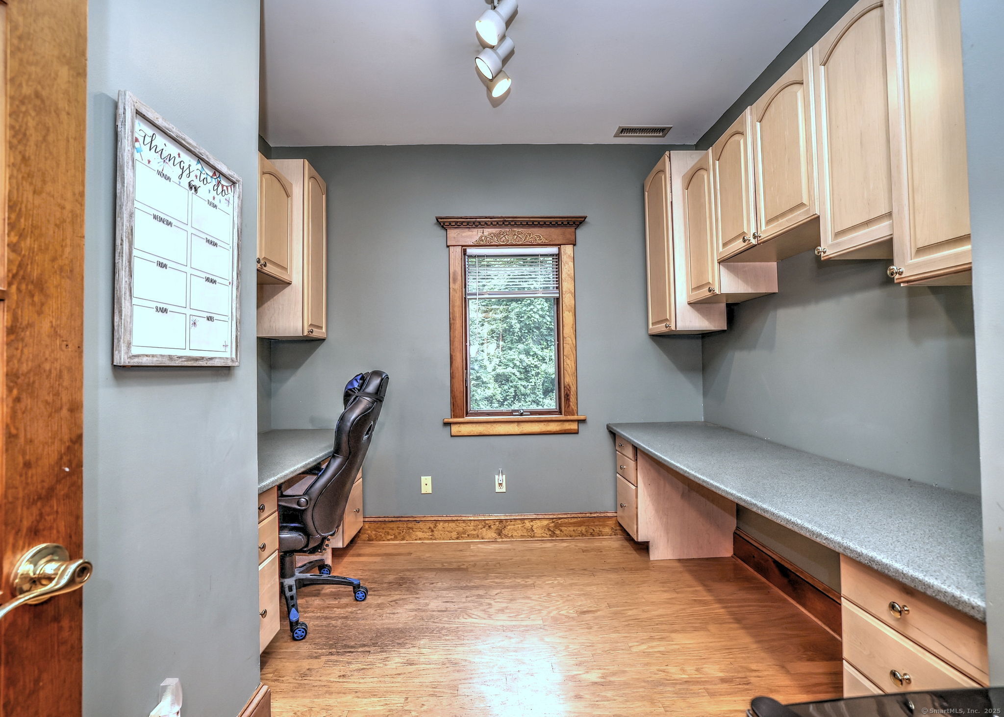 Bethany, Connecticut, 06524, United States, 4 Bedrooms Bedrooms, ,4 BathroomsBathrooms,Residential,For Sale,1905927