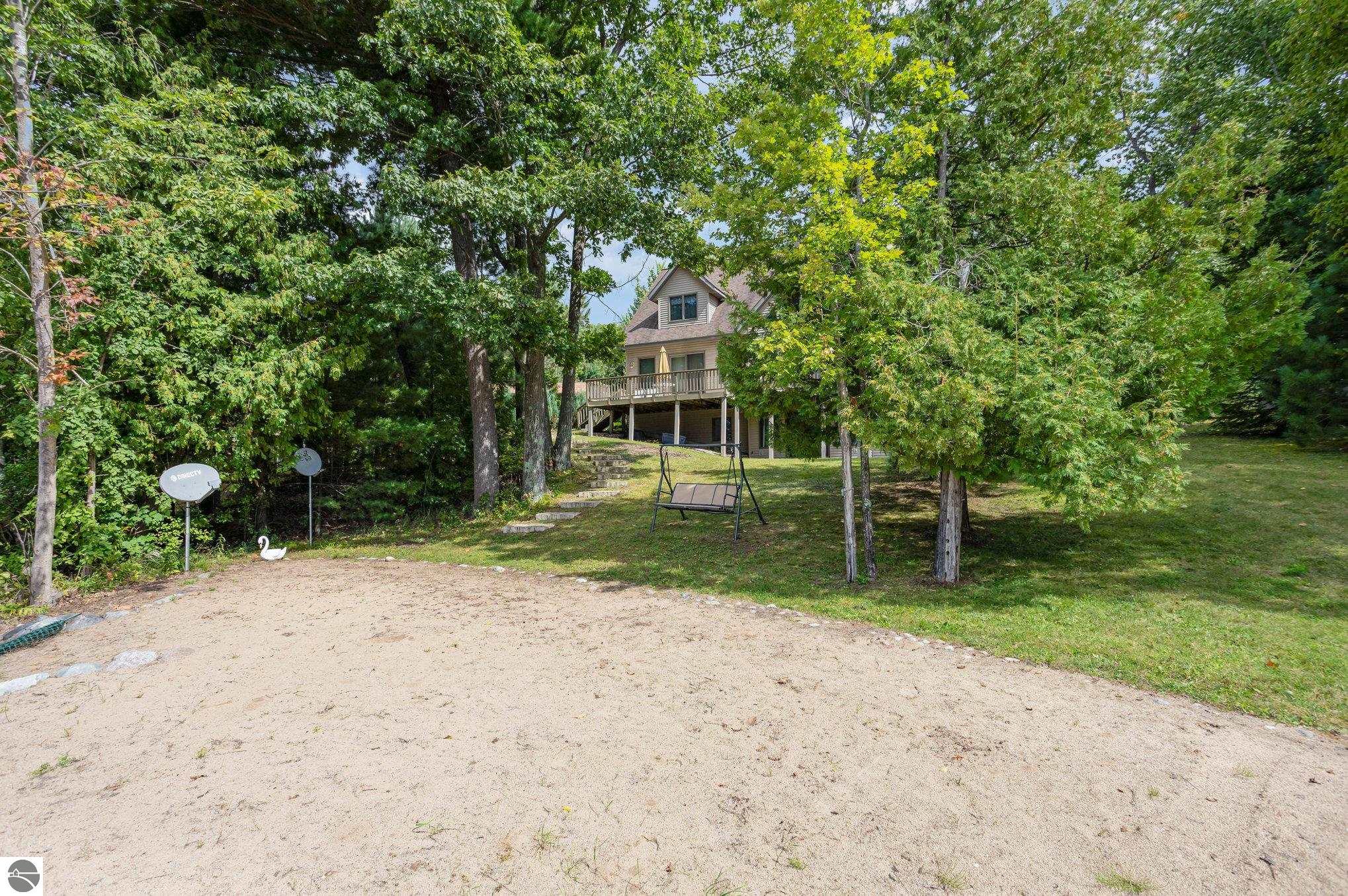 Harrison, Michigan, 48625, United States, 5 Bedrooms Bedrooms, ,4 BathroomsBathrooms,Residential,For Sale,1916275