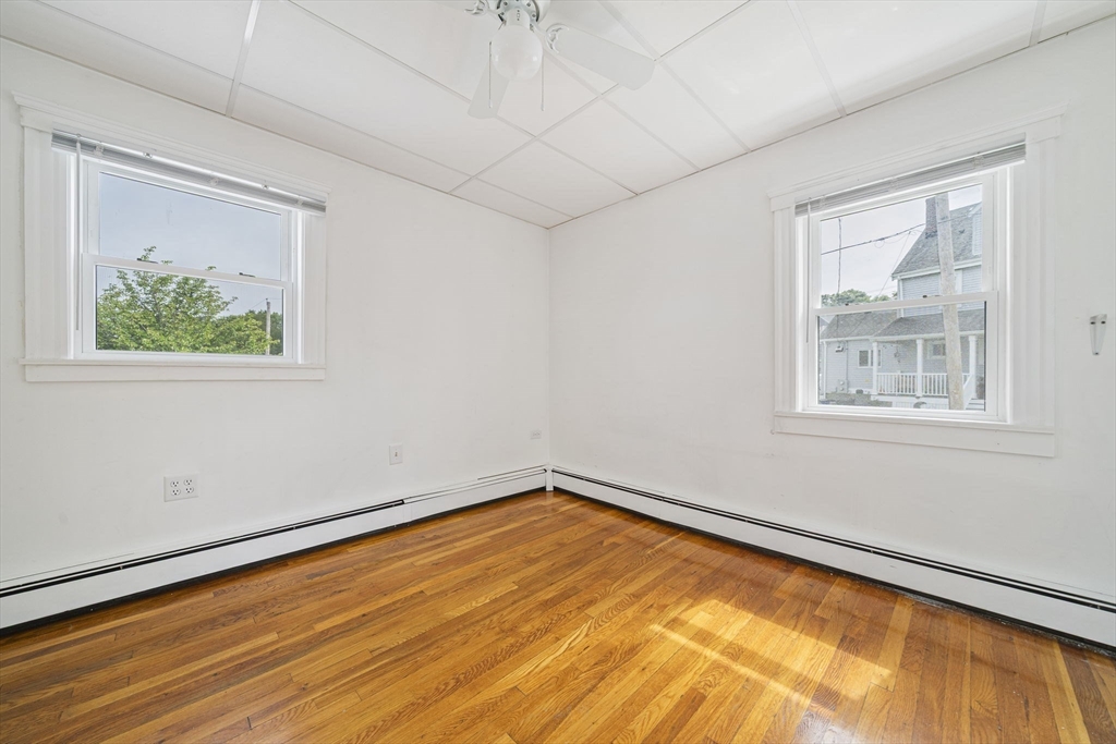 Quincy, Massachusetts, 02169, United States, 3 Bedrooms Bedrooms, ,2 BathroomsBathrooms,Residential,For Sale,1951174
