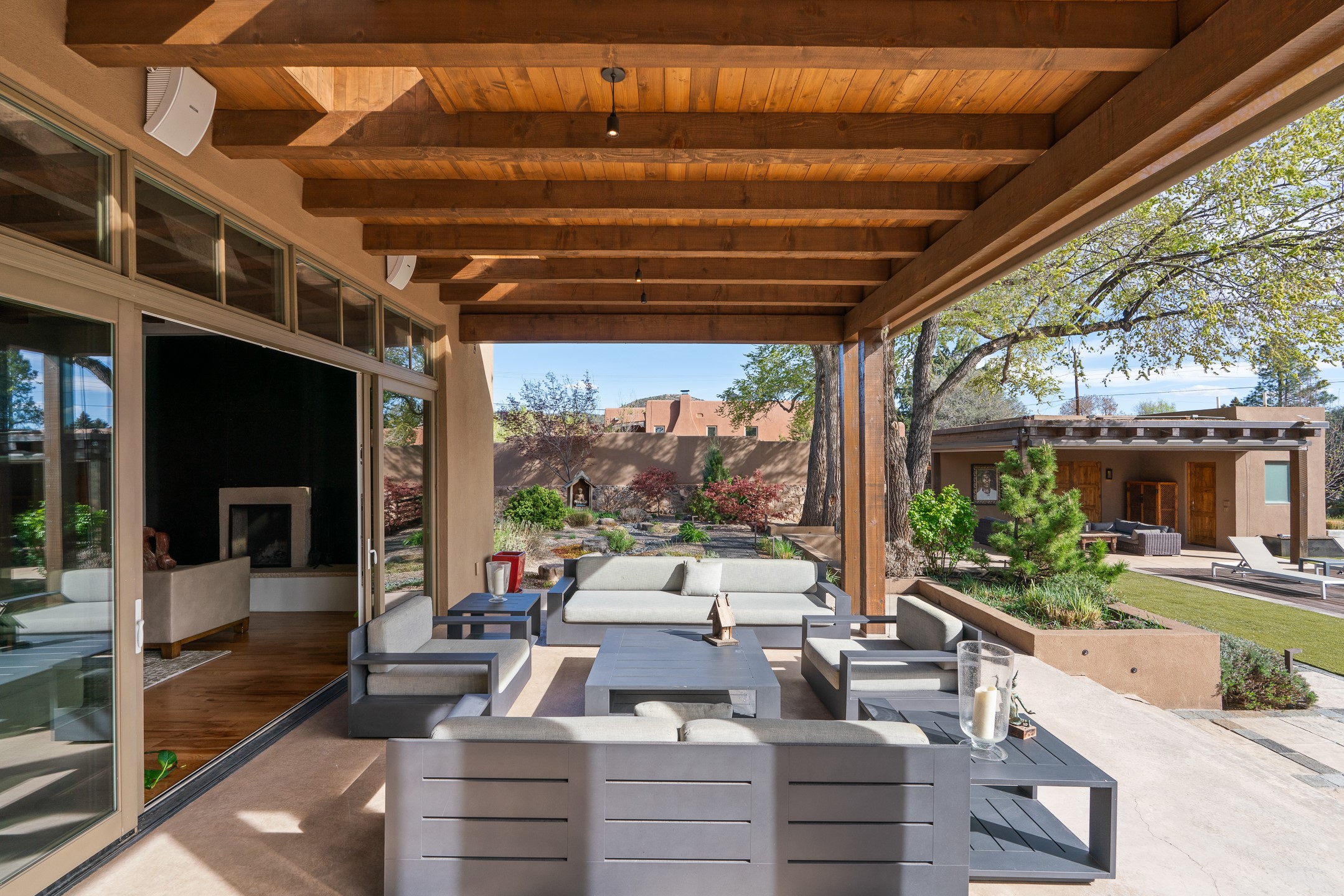  974 Old Santa Fe Trail - 物件實景