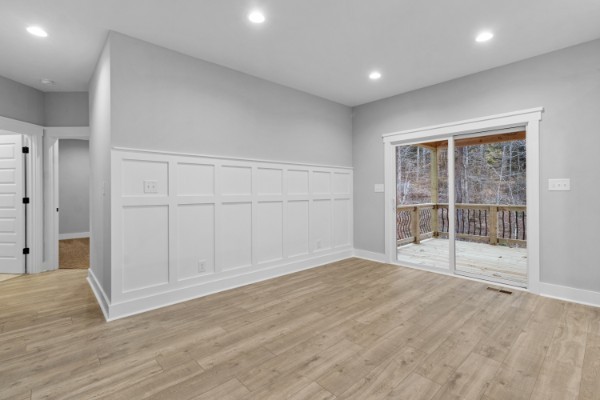 Cumberland Furnace, Tennessee, 37051, United States, 4 Bedrooms Bedrooms, ,4 BathroomsBathrooms,Residential,For Sale,2005990