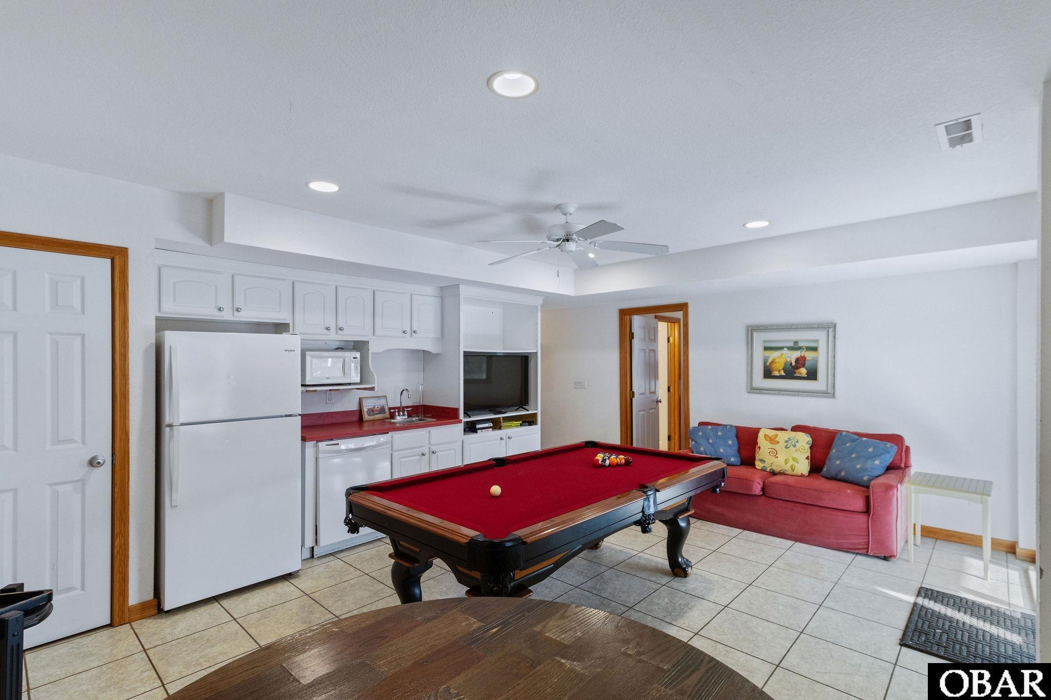 Corolla, North Carolina, 27927, United States, 7 Bedrooms Bedrooms, ,9 BathroomsBathrooms,Residential,For Sale,1827255