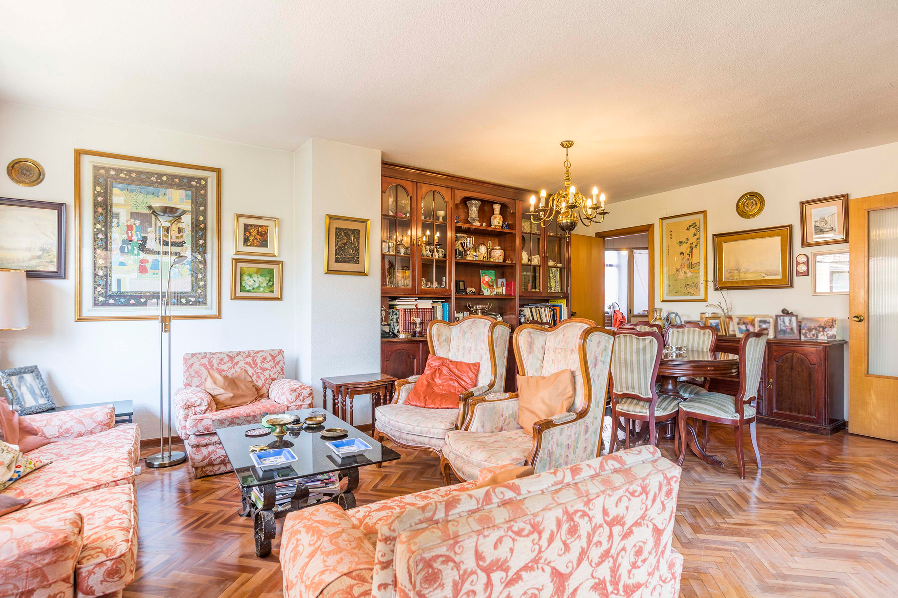  279 m2 apartment to renovate on Calle Guatemala - 物件實景