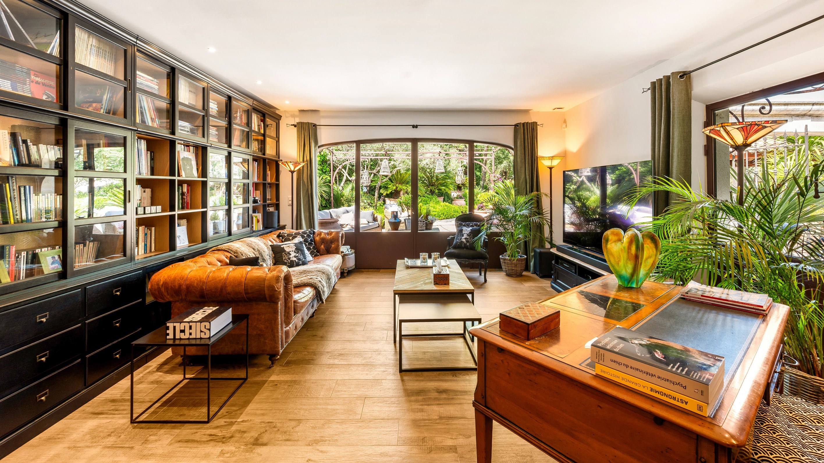  Exceptional Charming Estate with Remarkable Gardens in a Preserved Setting - 物件實景