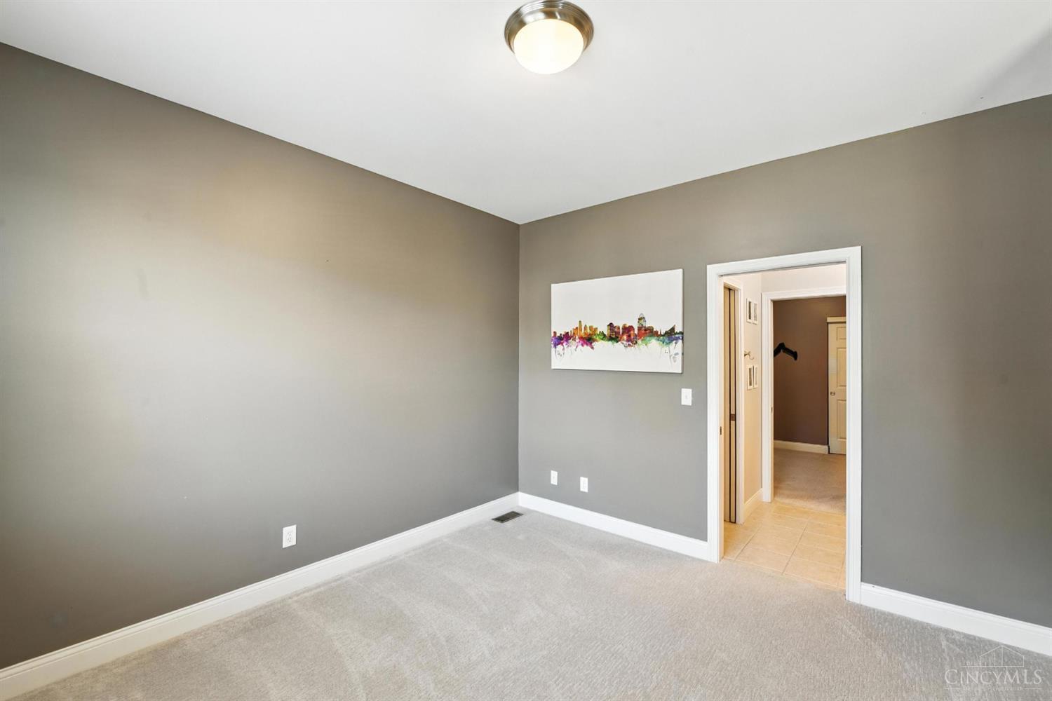 Cincinnati, Ohio, 45226, United States, 3 Bedrooms Bedrooms, ,4 BathroomsBathrooms,Residential,For Sale,1907461