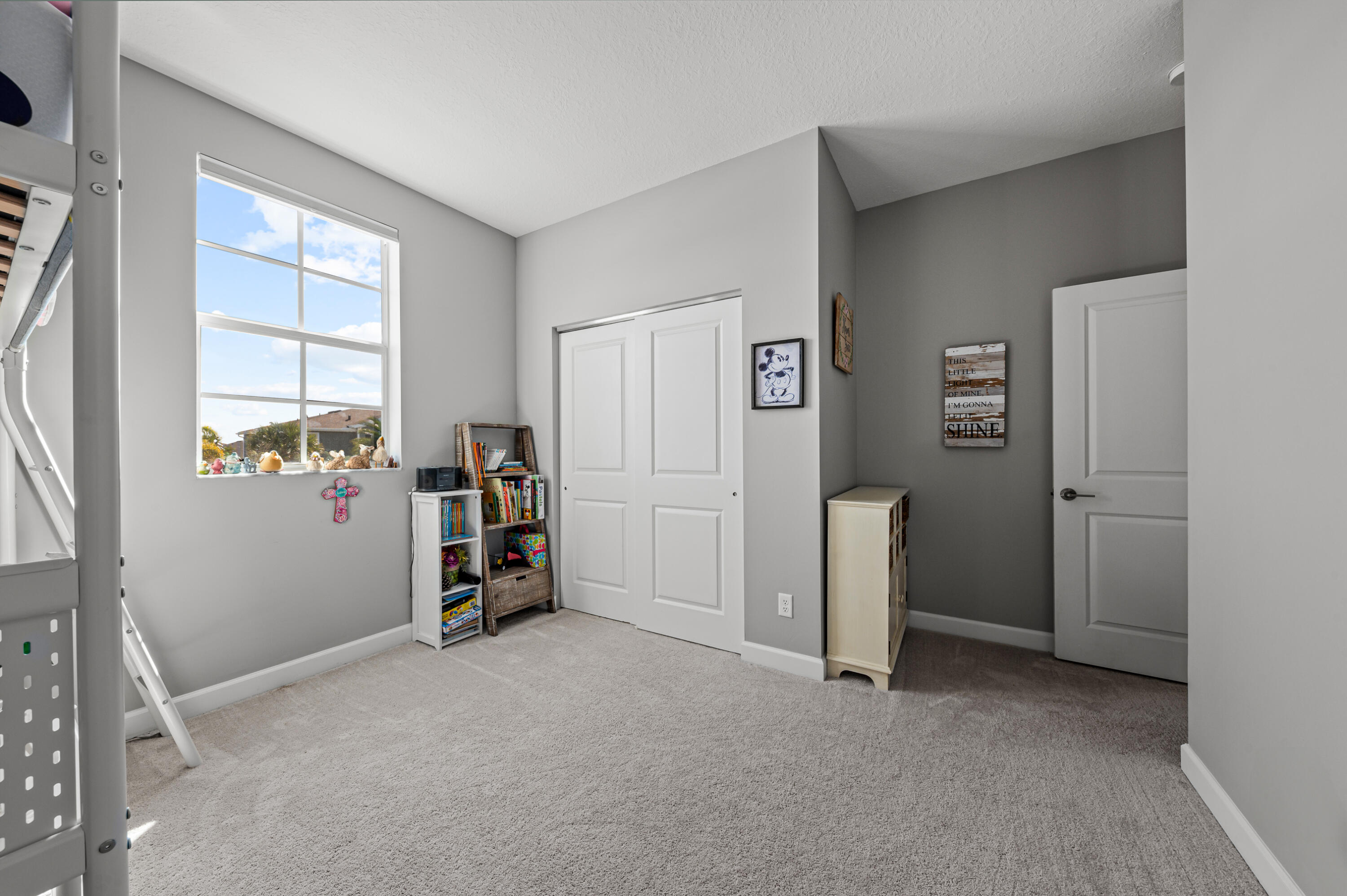 Loxahatchee, Florida, 33470, United States, 5 Bedrooms Bedrooms, ,4 BathroomsBathrooms,Residential,For Sale,1902120