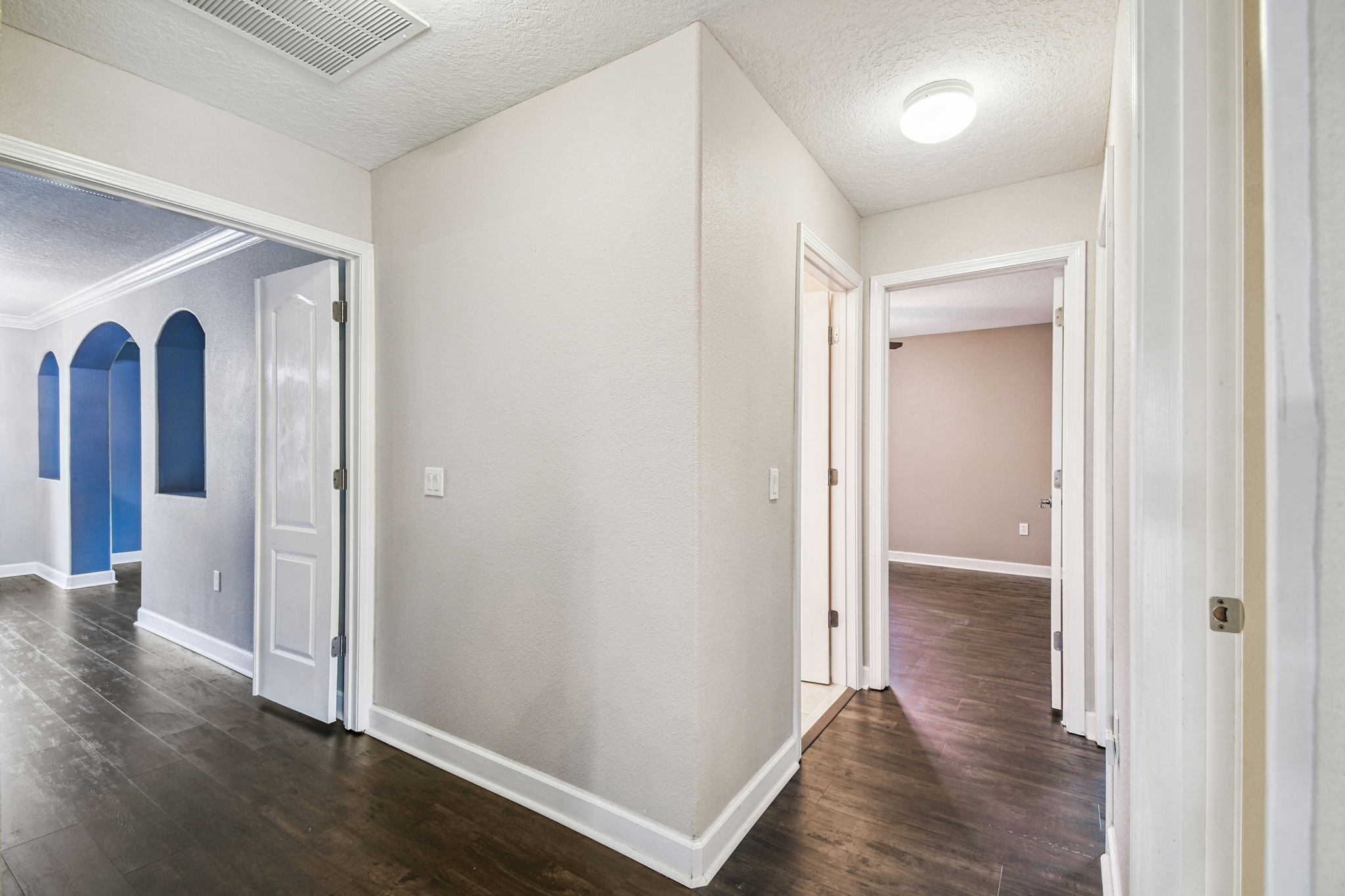 New Port Richey, Florida, 34655, United States, 6 Bedrooms Bedrooms, ,4 BathroomsBathrooms,Residential,For Sale,1980137