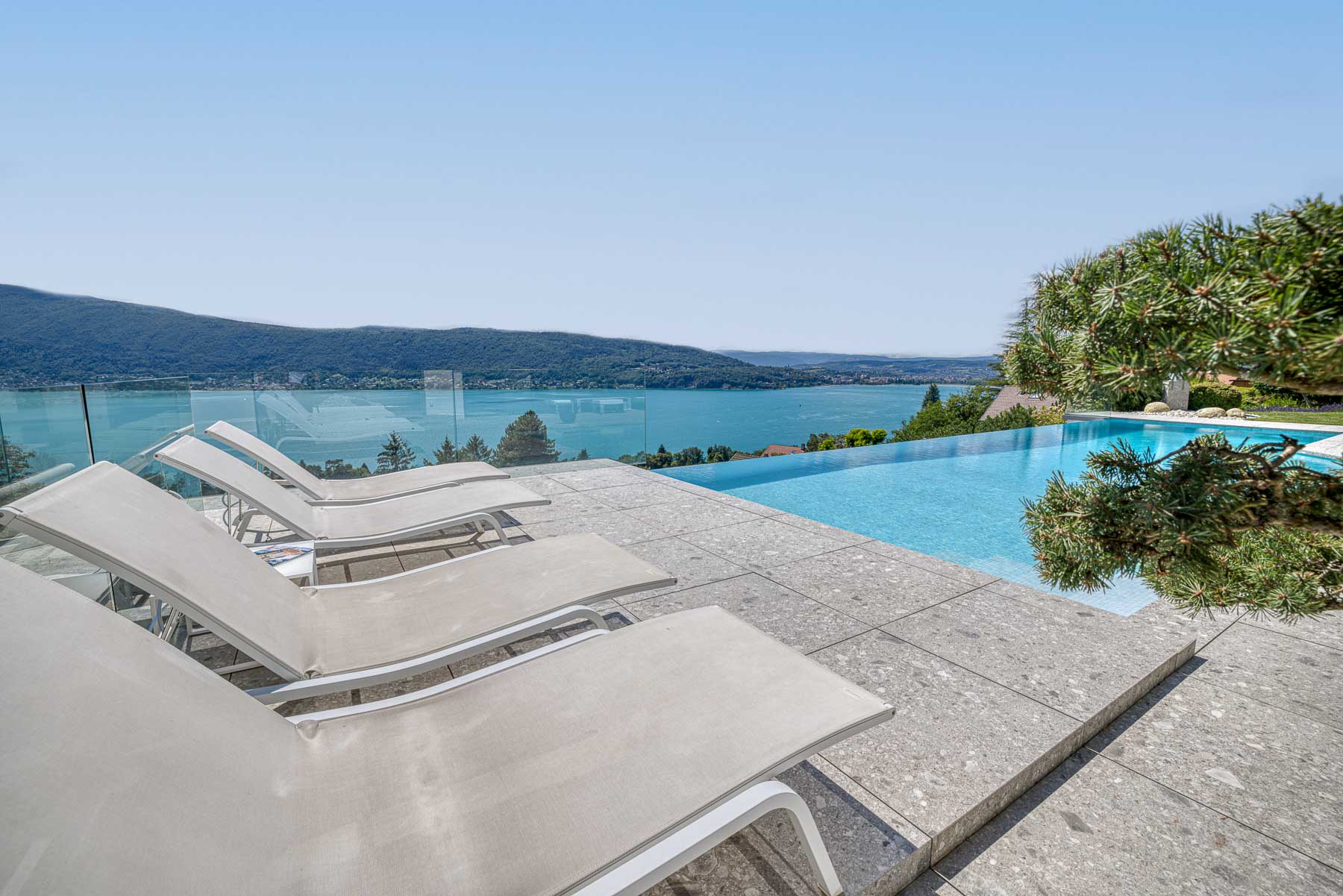  An exceptional property with panoramic view over Lake Annecy - 物件實景