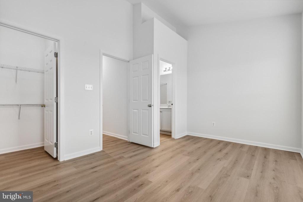 Chantilly, Virginia, 20152, United States, 3 Bedrooms Bedrooms, ,4 BathroomsBathrooms,Residential,For Sale,1942901