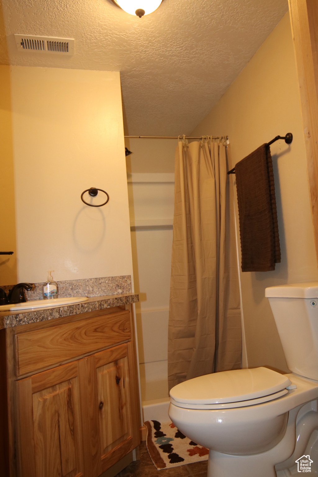 Garden City, Utah, 84028, United States, 5 Bedrooms Bedrooms, ,3 BathroomsBathrooms,Residential,For Sale,1921856