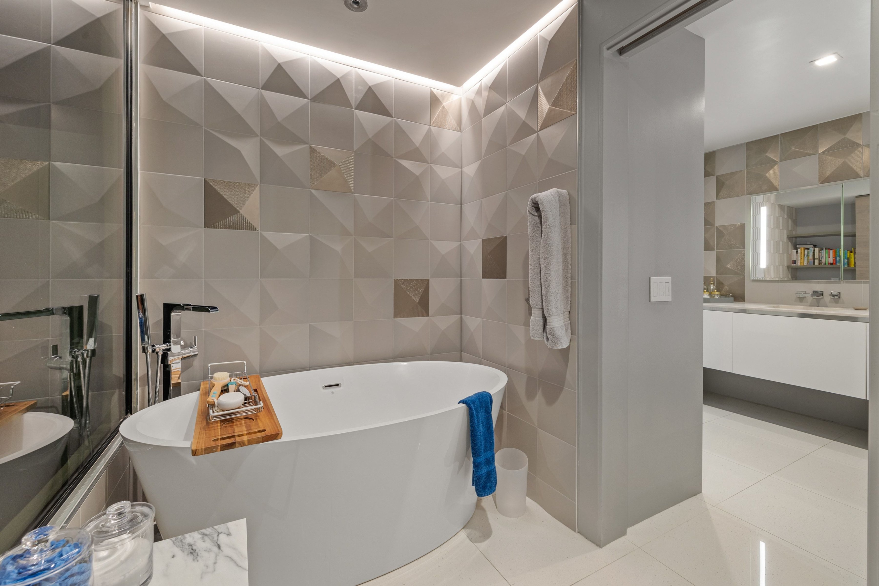  Custom Contemporary On Rare Double Indian Wells Lot - 物件實景