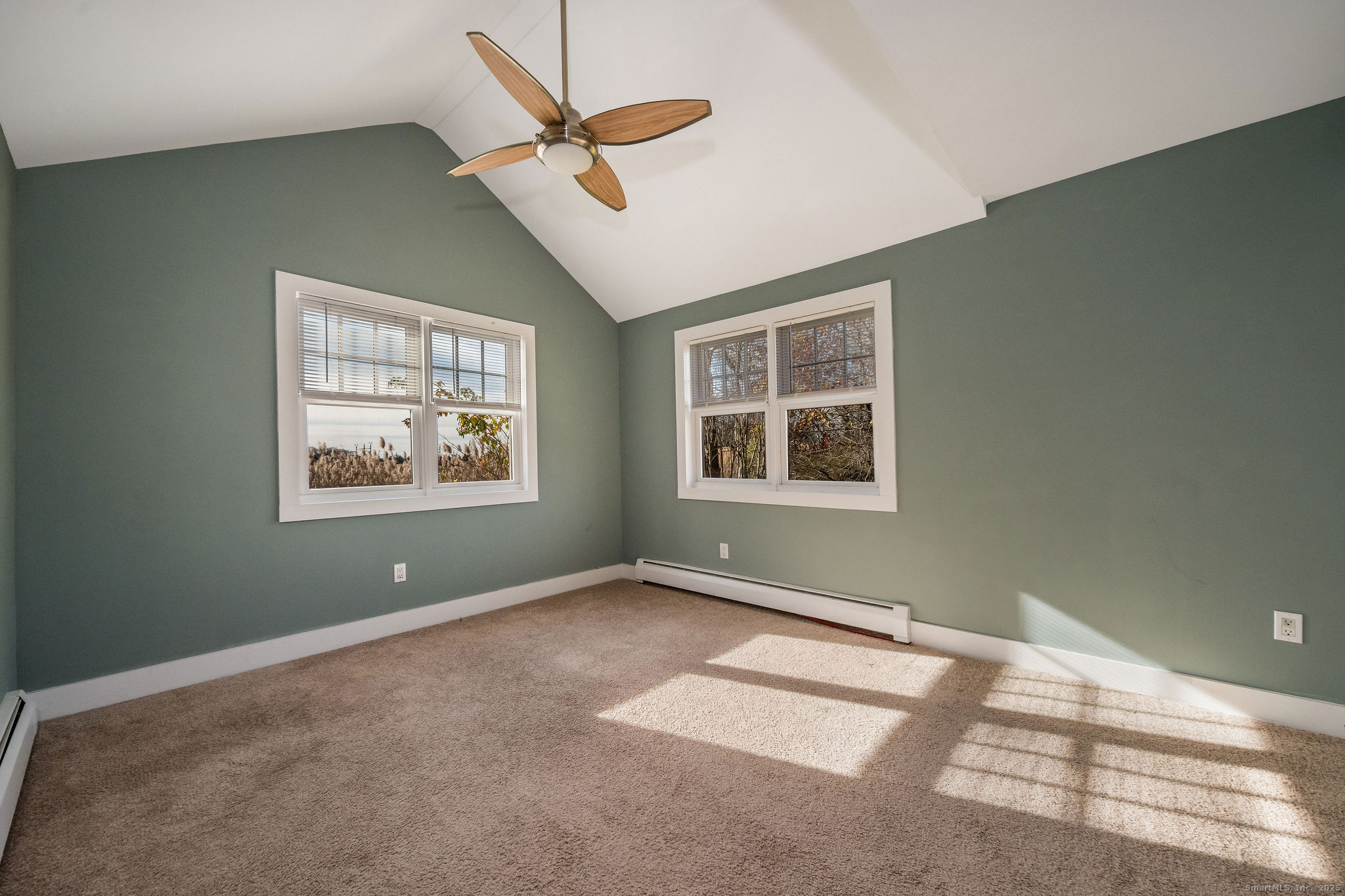 Madison, Connecticut, 06443, United States, 3 Bedrooms Bedrooms, ,2 BathroomsBathrooms,Residential,For Sale,1996814