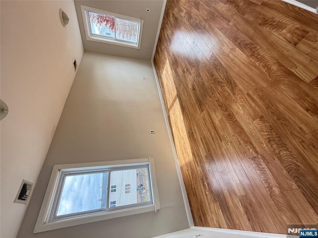 Garfield, New Jersey, 07026, United States, 3 Bedrooms Bedrooms, ,2 BathroomsBathrooms,Residential,For Sale,1998412