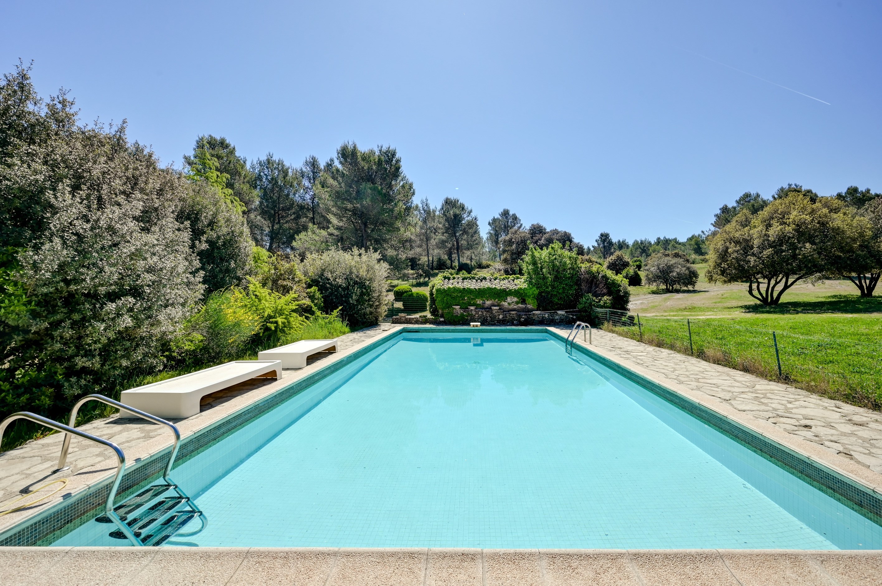  Family property in an exceptional setting - 物件實景