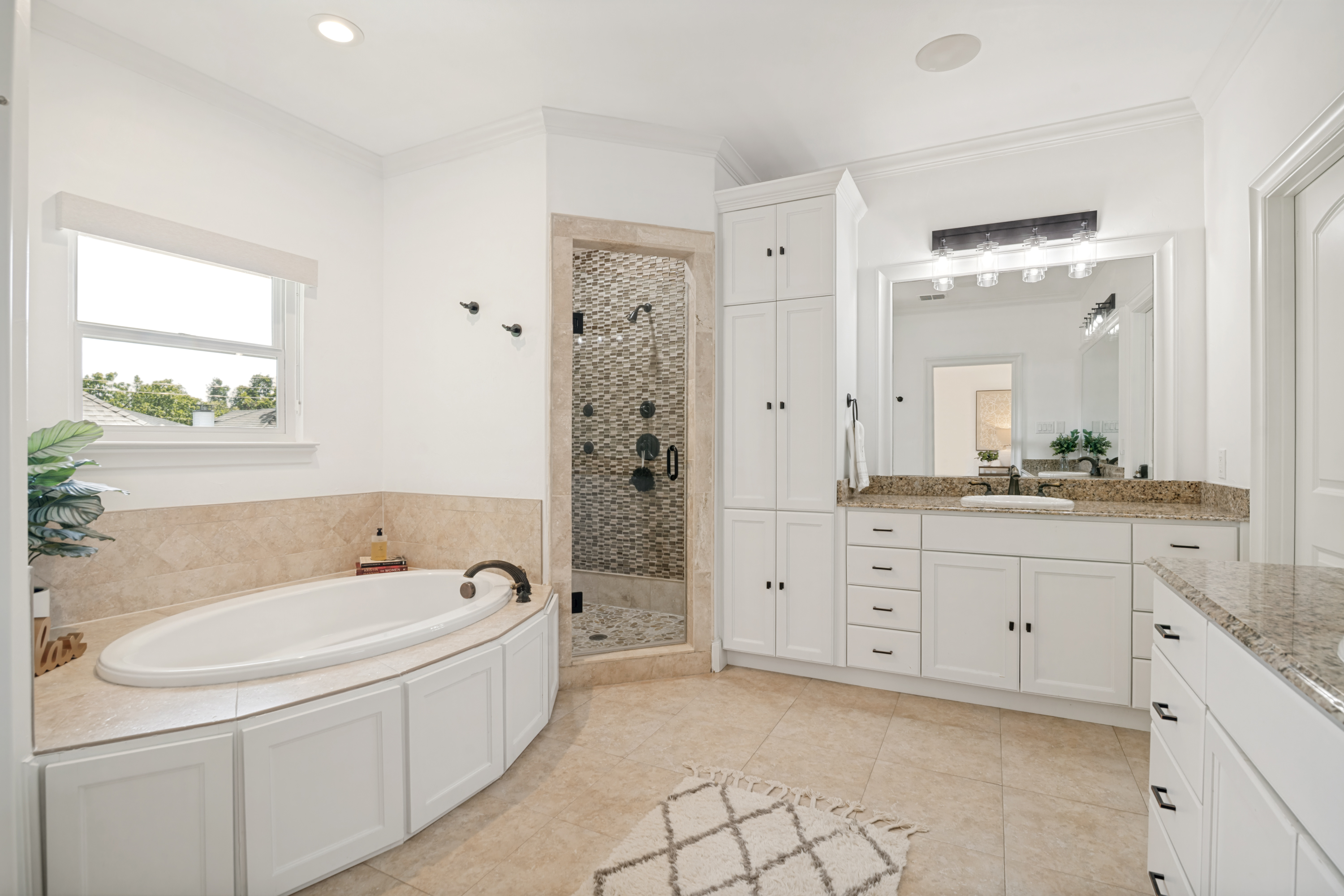  Modern Craftsman in One of Dallas