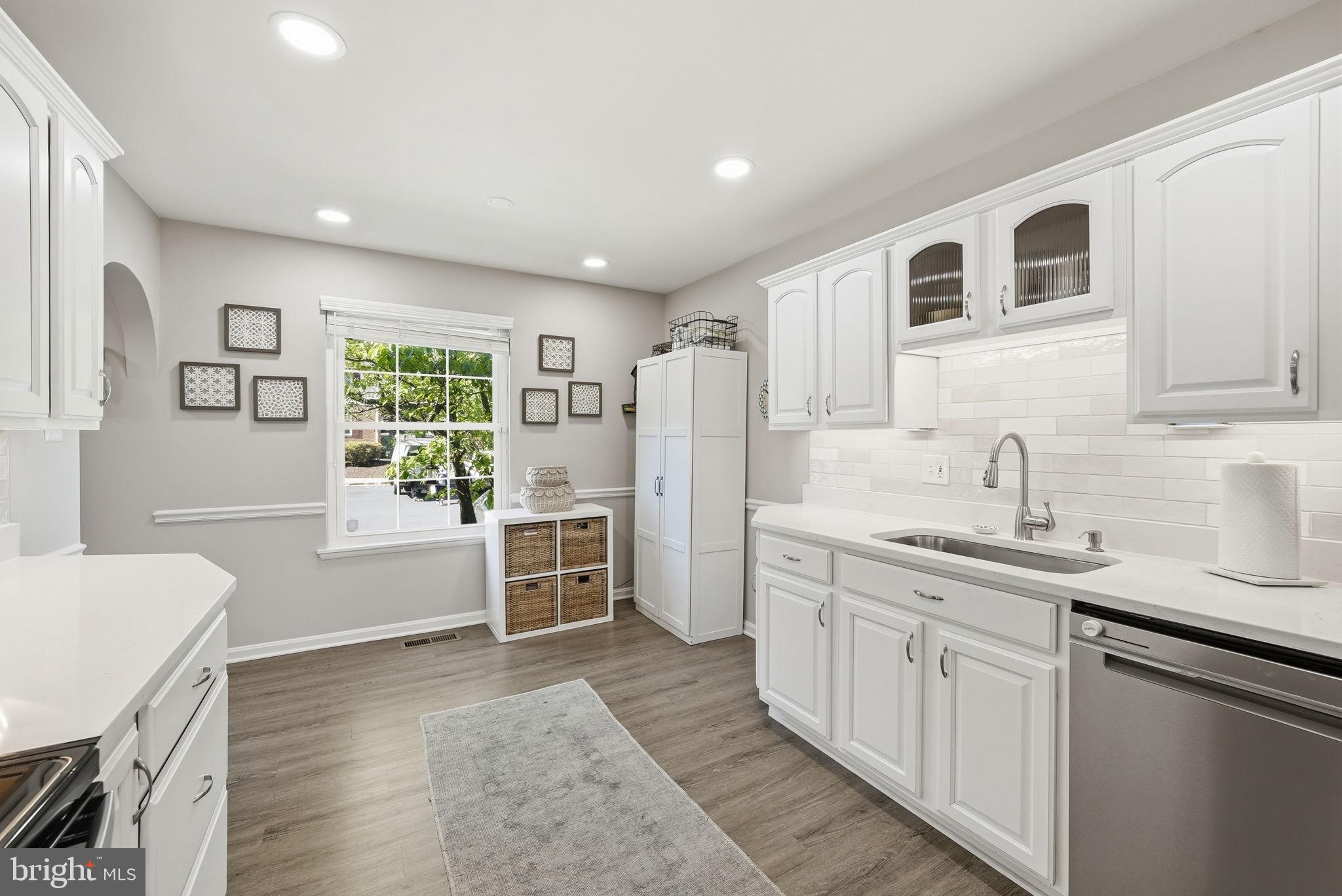 Fairfax, Virginia, 22031, United States, 3 Bedrooms Bedrooms, ,4 BathroomsBathrooms,Residential,For Sale,2048511