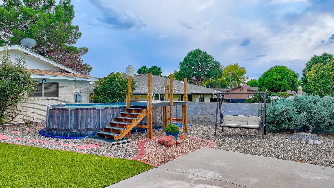 Albuquerque, New Mexico, 87109, United States, 4 Bedrooms Bedrooms, ,3 BathroomsBathrooms,Residential,For Sale,1940496