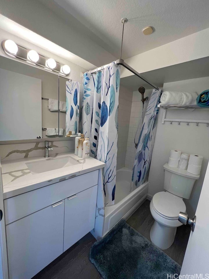 Honolulu, Hawaii, 96815, United States, 1 Bedroom Bedrooms, ,2 BathroomsBathrooms,Residential,For Sale,1901769