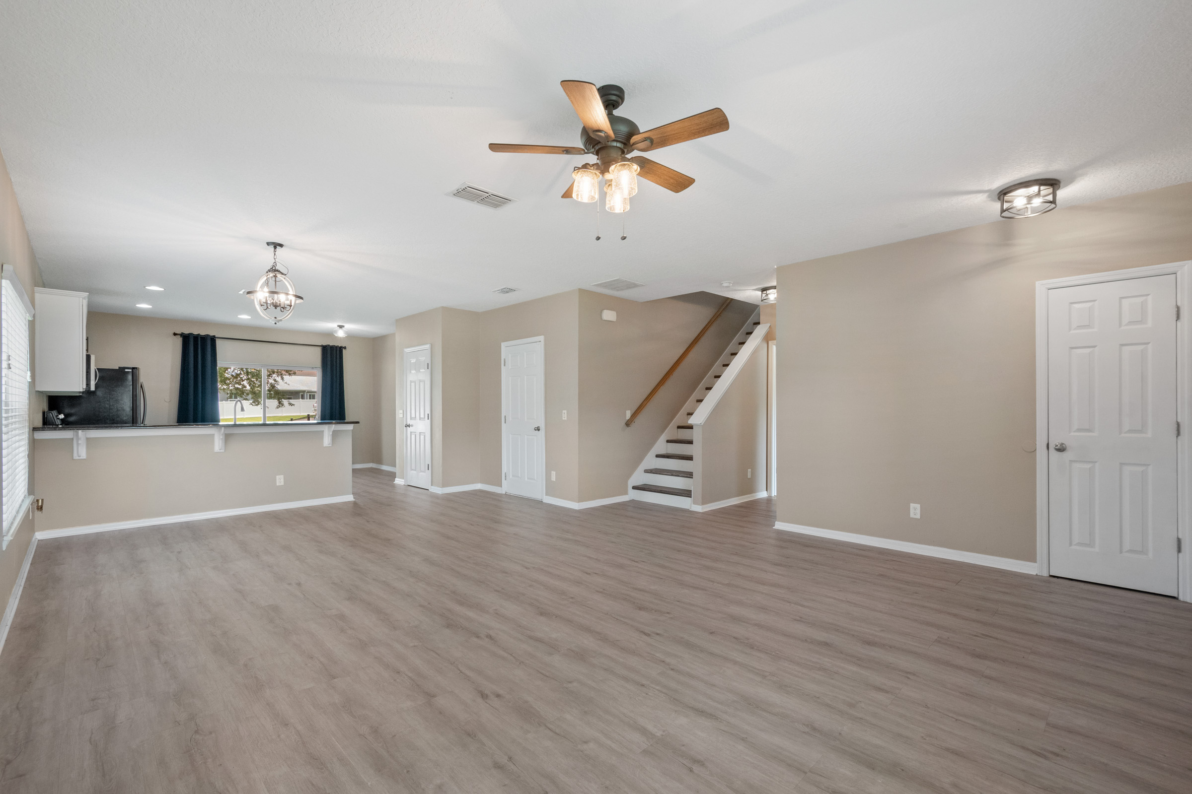 Winter Garden, Florida, 34787, United States, 5 Bedrooms Bedrooms, ,3 BathroomsBathrooms,Residential,For Sale,1935885