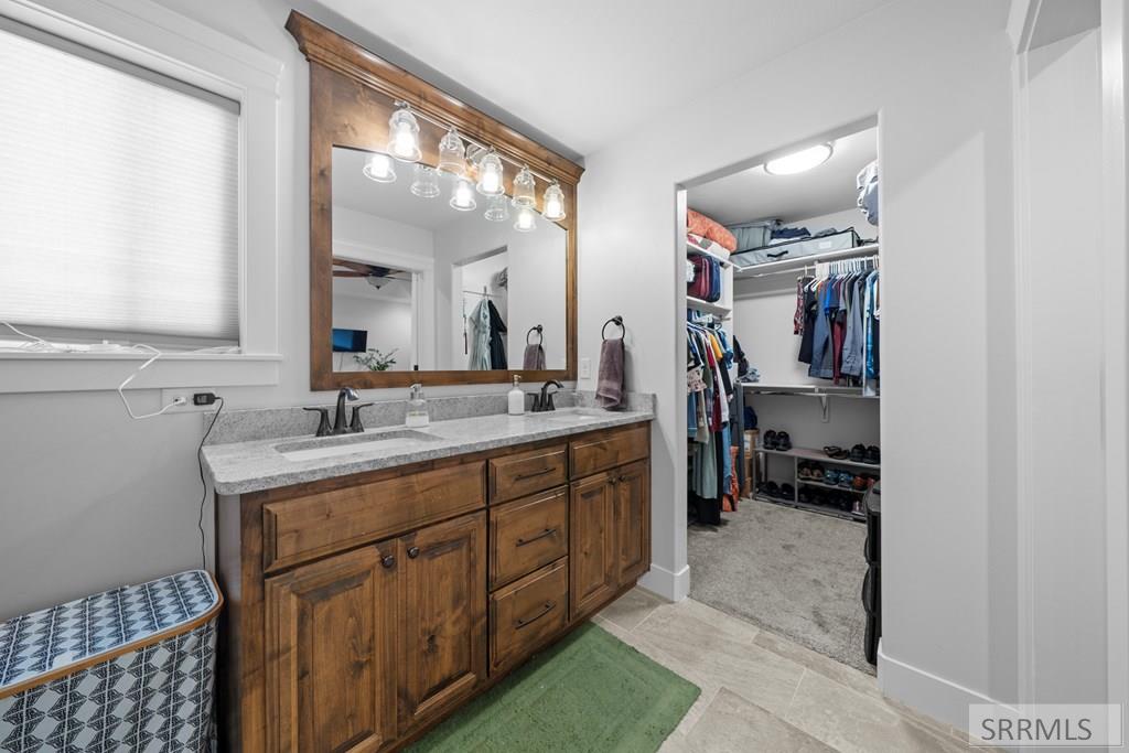 IDAHO FALLS, Idaho, 83402, United States, 6 Bedrooms Bedrooms, ,3 BathroomsBathrooms,Residential,For Sale,1980843