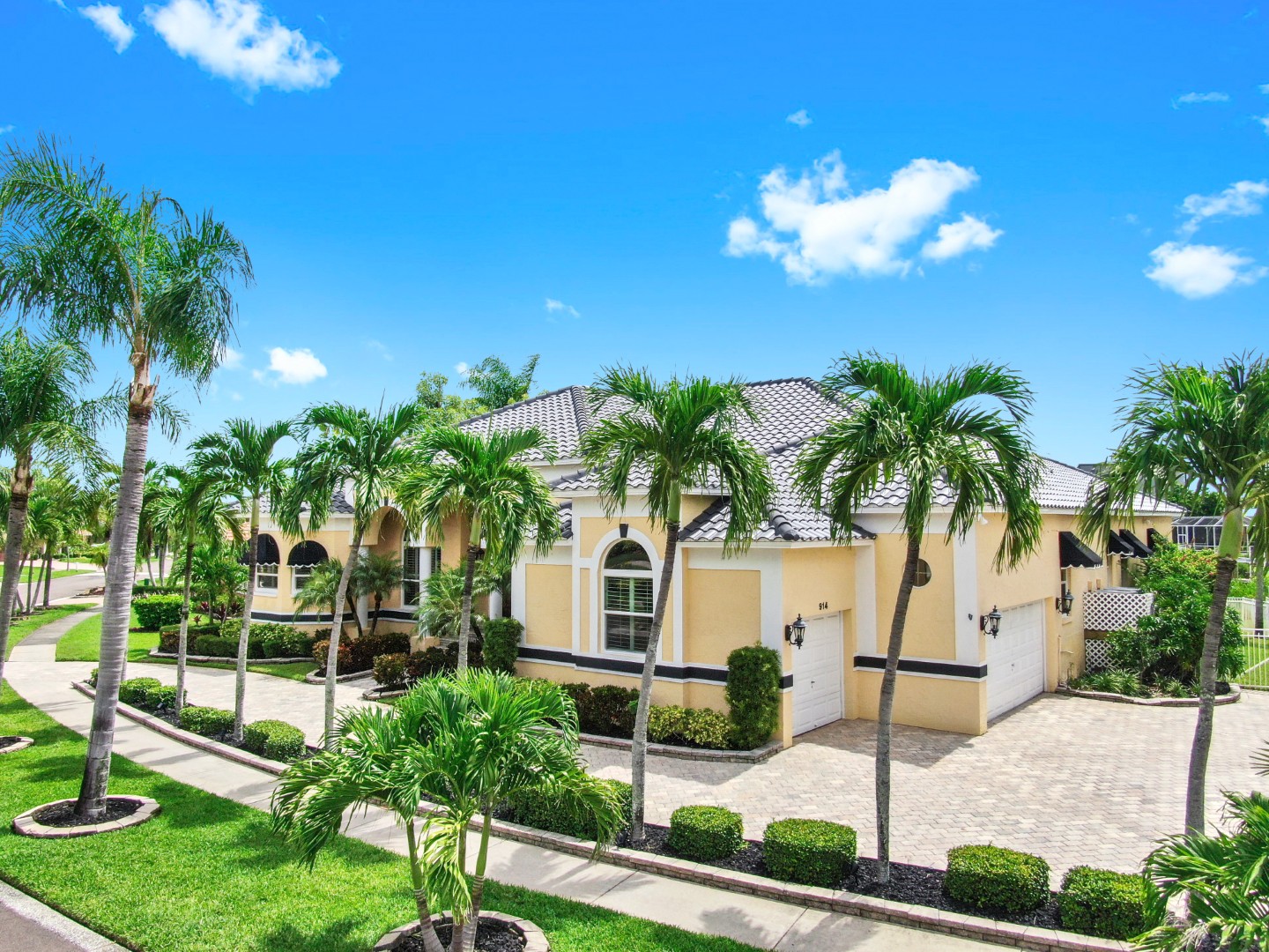 Apollo Beach, Florida, 33572, United States, 4 Bedrooms Bedrooms, ,4 BathroomsBathrooms,Residential,For Sale,1982499