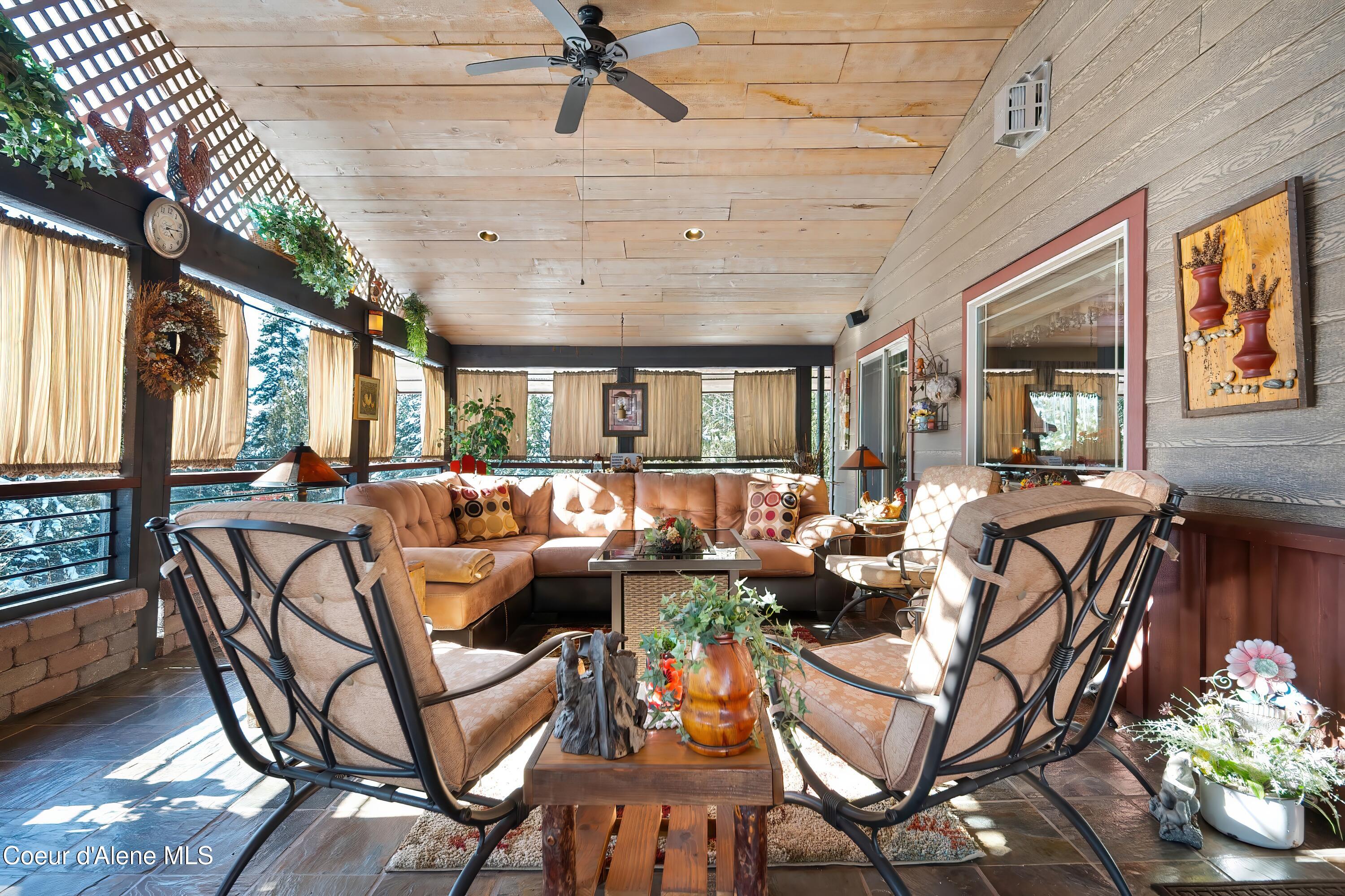 St. Maries, Idaho, 83861, United States, 3 Bedrooms Bedrooms, ,3 BathroomsBathrooms,Residential,For Sale,2011684