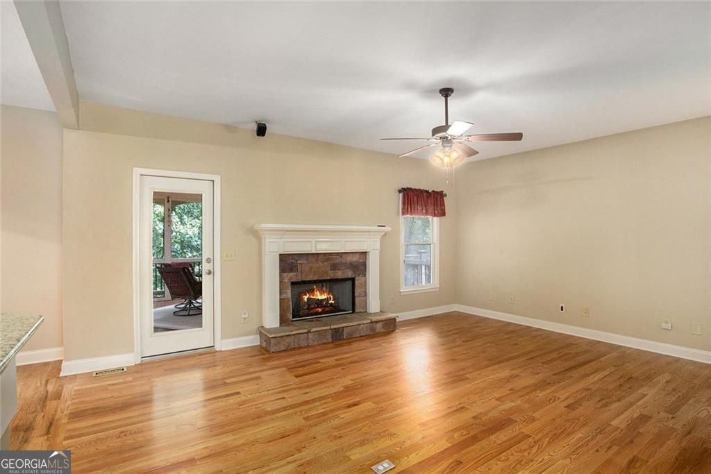 DAWSONVILLE, Georgia, 30534, United States, 3 Bedrooms Bedrooms, ,3 BathroomsBathrooms,Residential,For Sale,1894600