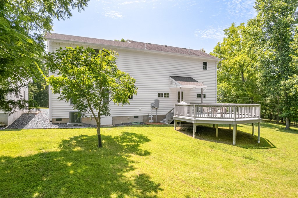 New Canton, Virginia, 23123, United States, 3 Bedrooms Bedrooms, ,2 BathroomsBathrooms,Residential,For Sale,1915439