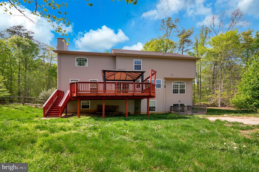 Stafford, Virginia, 22554, United States, 5 Bedrooms Bedrooms, ,5 BathroomsBathrooms,Residential,For Sale,2047982