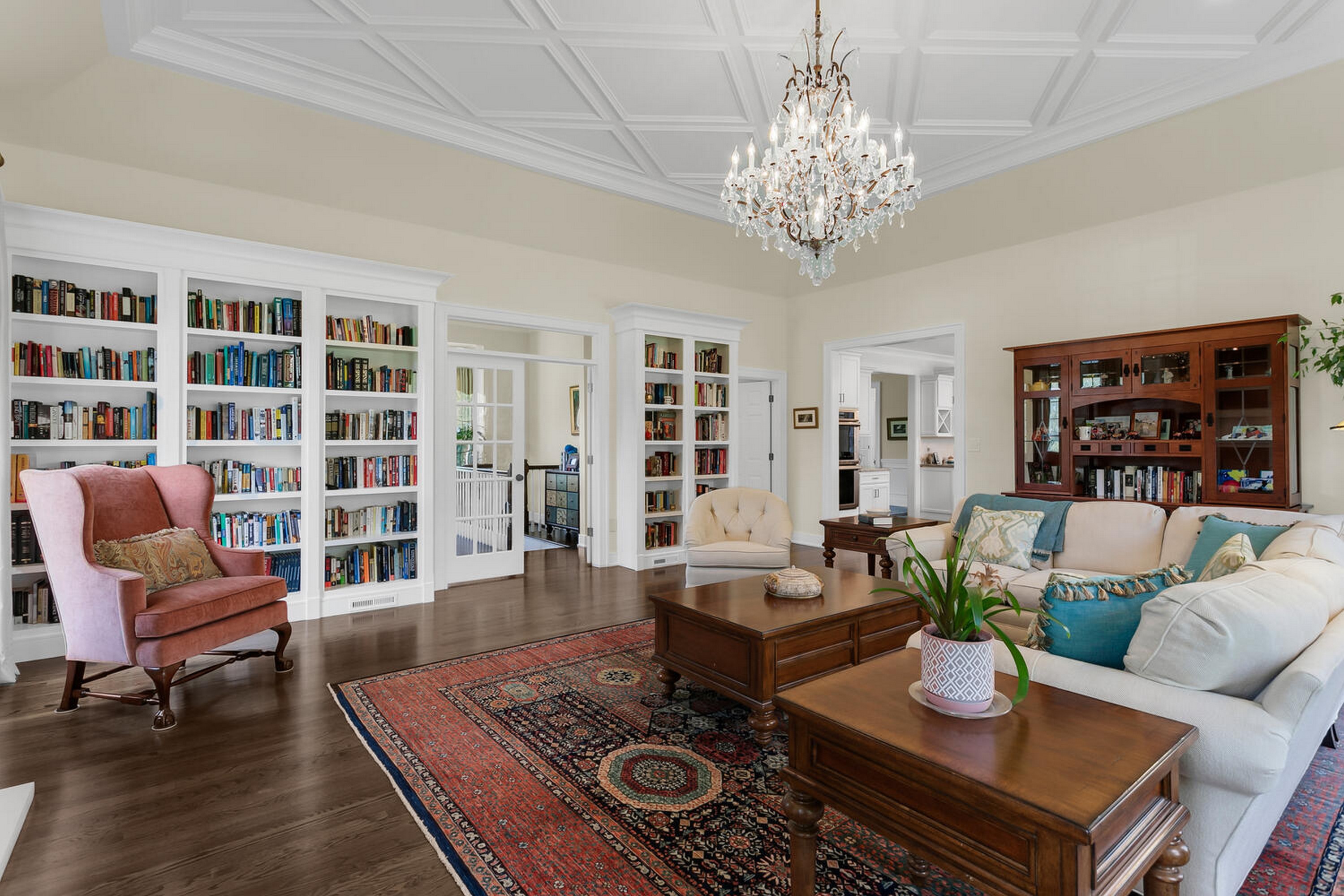  3 Bretwood Dr N - 物件實景