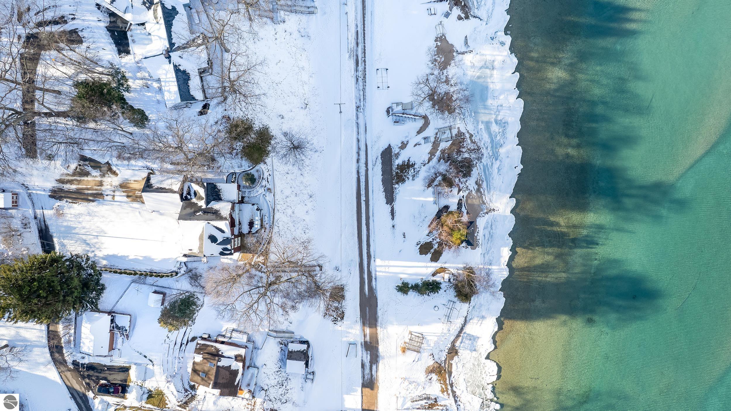 Beulah, Michigan, 49617, United States, 5 Bedrooms Bedrooms, ,3 BathroomsBathrooms,Residential,For Sale,1997758